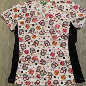 Green town brand xs scrub top